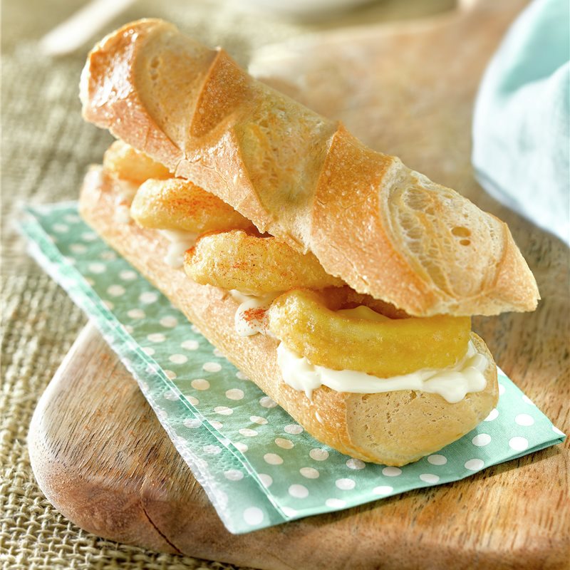 ¿Cómo preparar un delicioso bocadillo de calamares con alioli en Madrid?