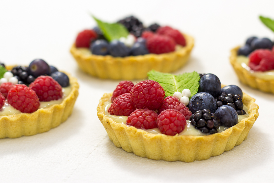 Tartaletas de Crema y Frutas del Bosque: ¡Un manjar para tu paladar!